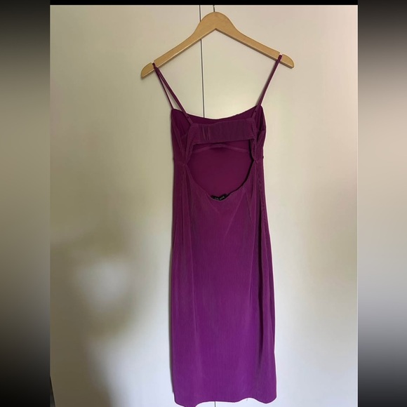 Open Back, Pleated Midi Dress - Picture 3 of 4